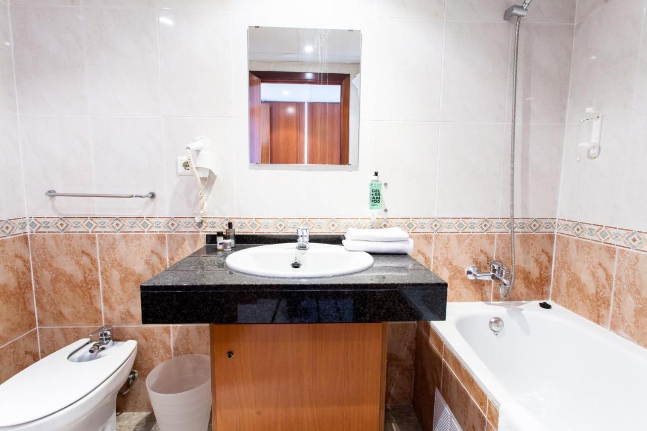 Hotel Calafell Platja Mar Bagian luar foto