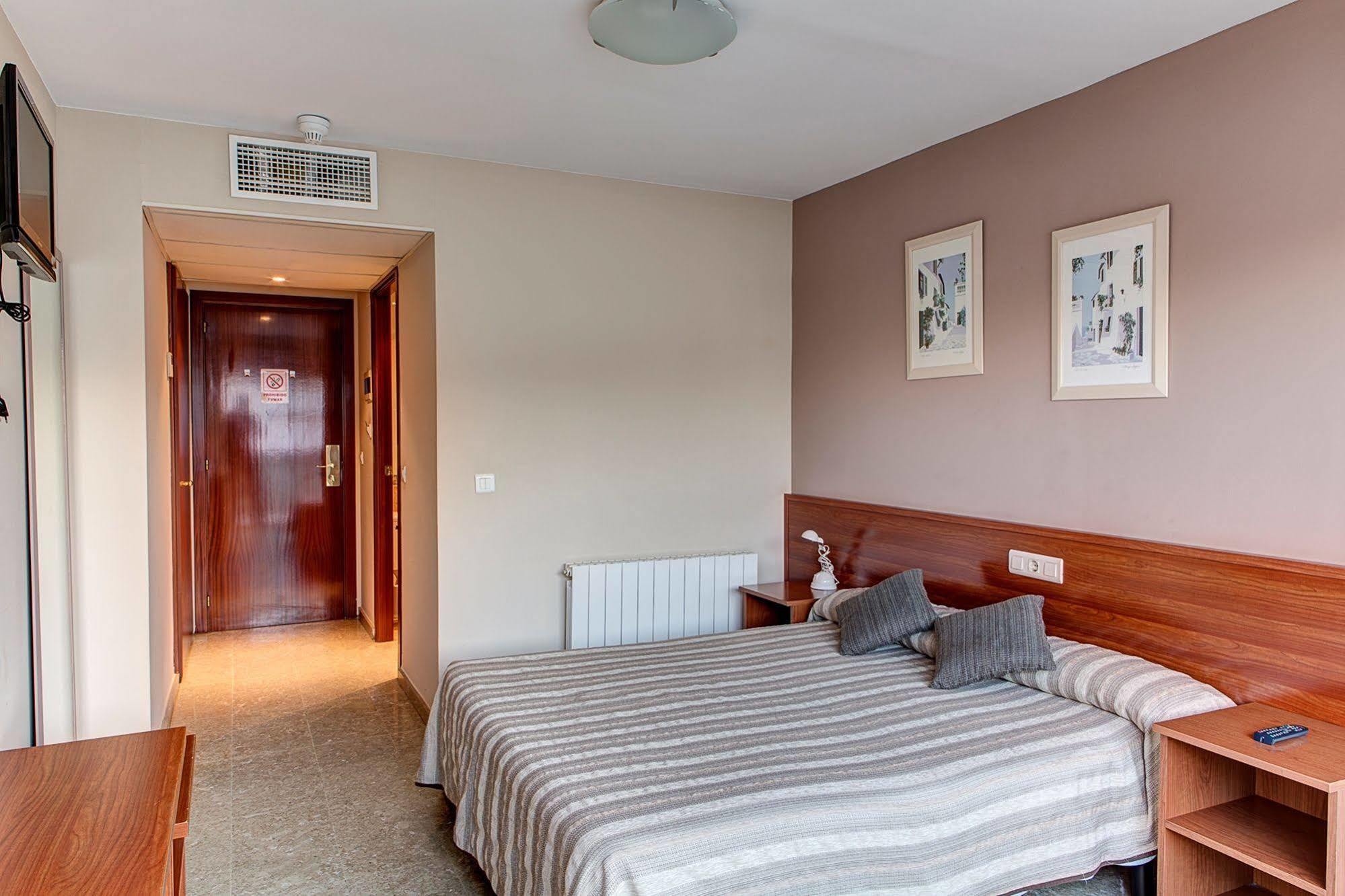 Hotel Calafell Platja Mar Bagian luar foto